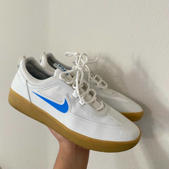 Nike White and Blue Athletic Shoes - Picture 10 of 10